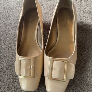 Women's Cream Buckle Shoes